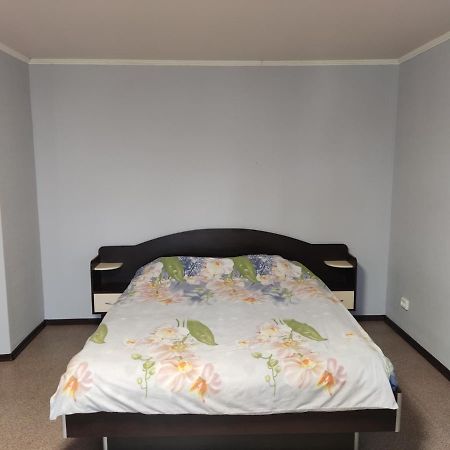 Проспект Миру 35 Apartamento Kryvyi Rih Exterior foto